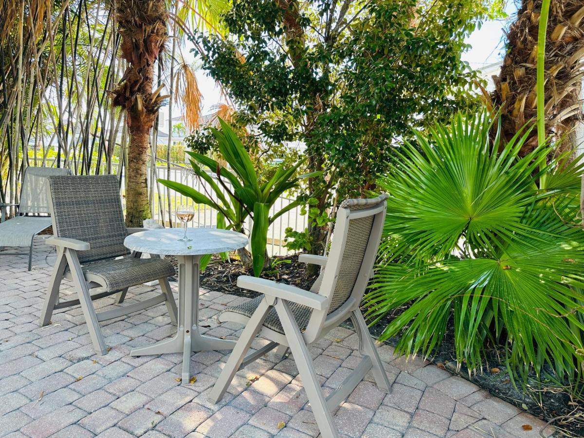 Olde Marco Inn Marco Island Buitenkant foto